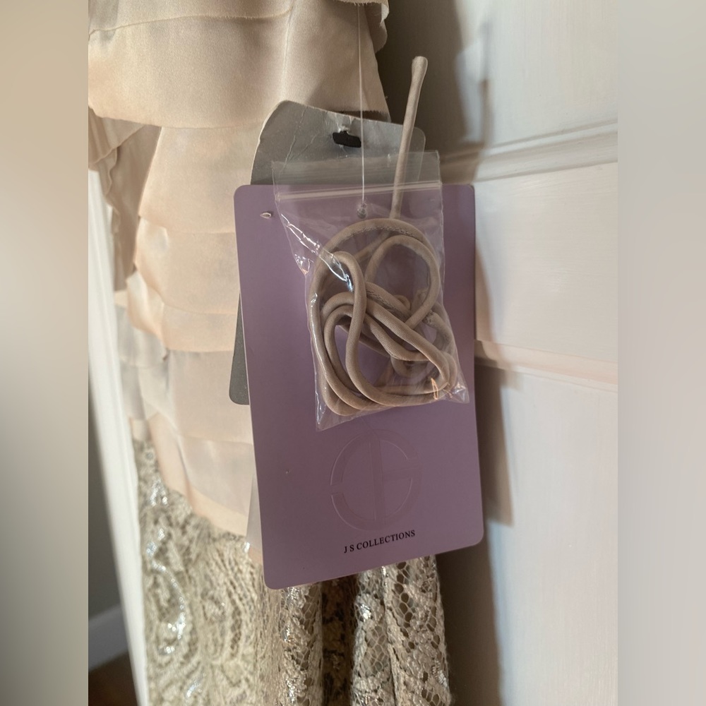 JS Collections Gown - Picture 3 of 4